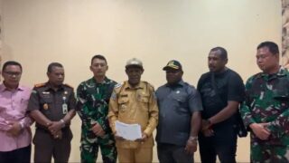 Penjabat Bupati (Pj) Kabupaten Intan Jaya Apolos Bagau bersama forkompinda menegaskan tidak pernah mengeluarkan rekomensasi izin pertambangan di Blok Wabu Intan Jaya. (*)